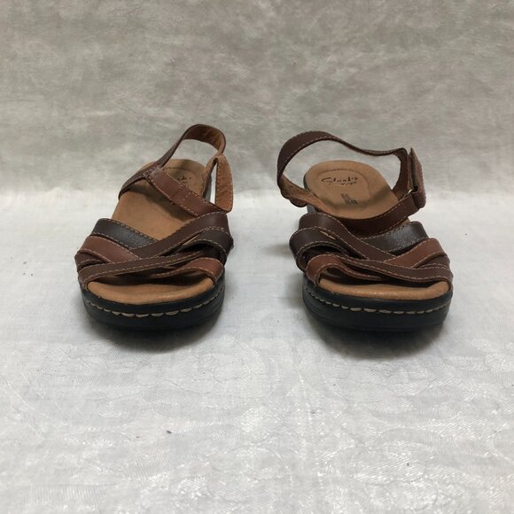 Clarks Collection Soft Cushion Brown Leather Sandals Sz 8M - Picture 10 of 10